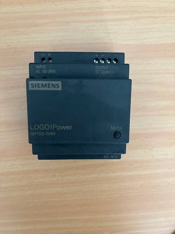 Siemens Componenti elettronici: Siemens LOGO! Power 12V-4.5A – Usato da Colombier NE venduto da mim_k8mq