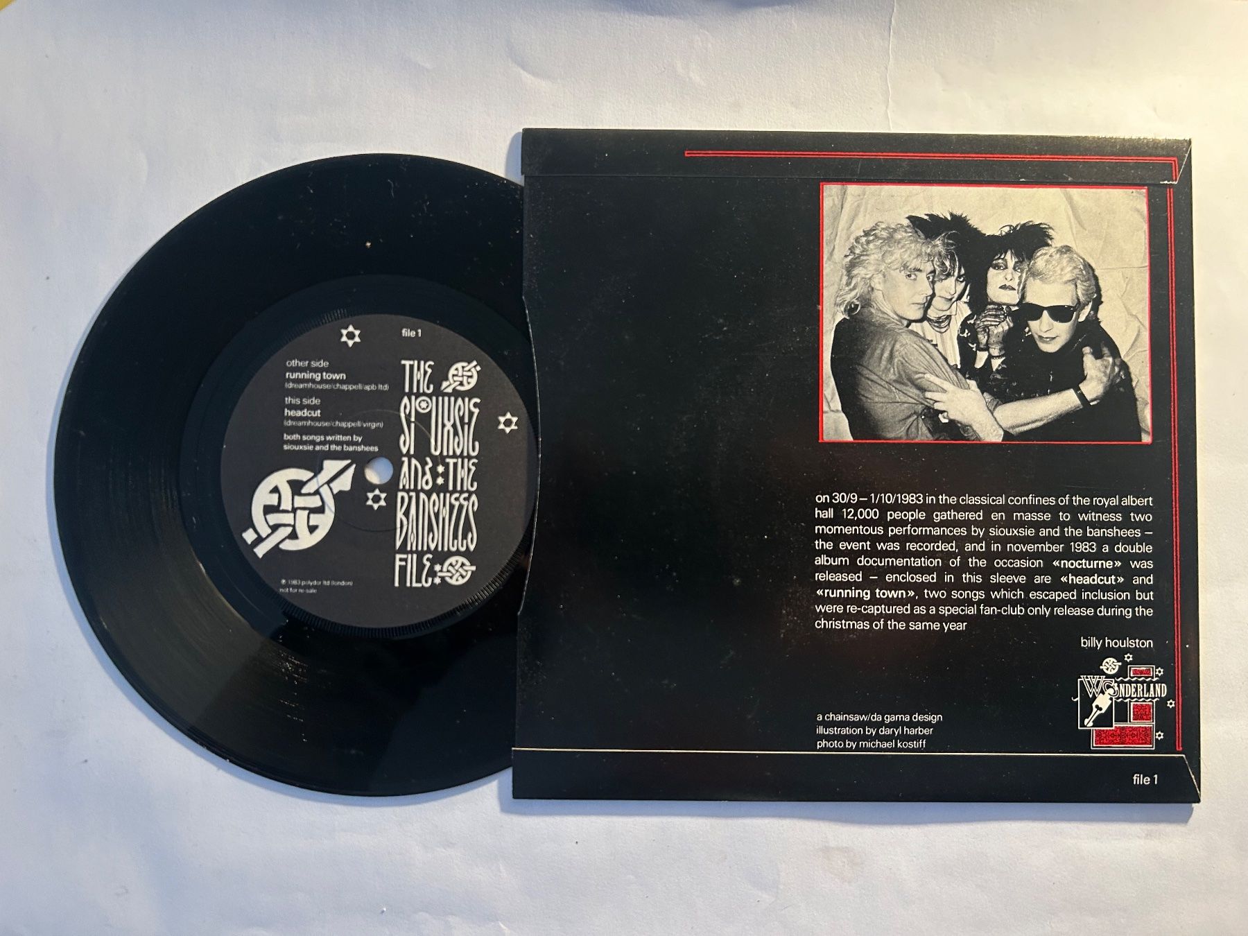 Dischi in vinile: Siouxsie and the Banshees - 1983 - 7" Single – Usato da La Chaux-de-Fonds venduto da jacq_LaTsch0 1