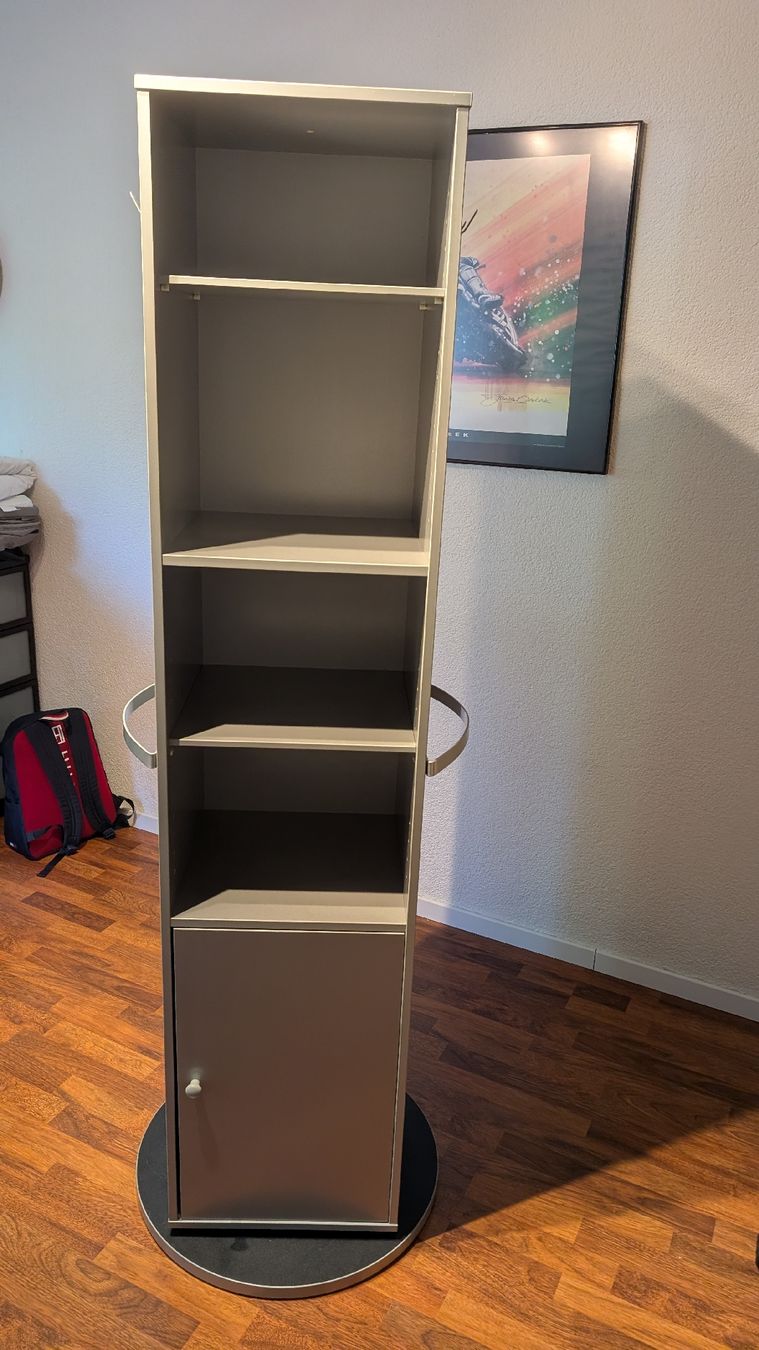 Armadi: Drehschrank mit Spiegel – Usato da Gümligen venduto da Ray31
