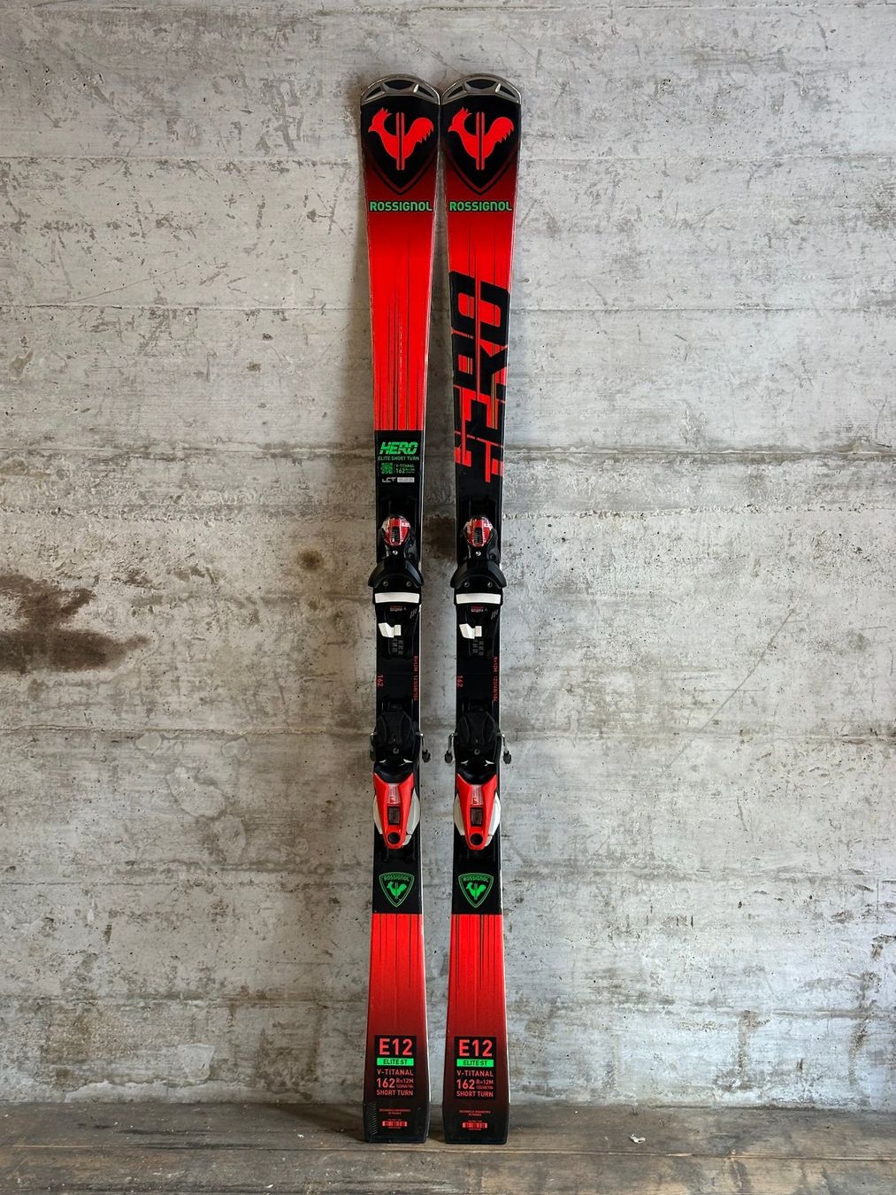 Rossignol Skis: Rossignol Hero Elite ST Ski 162CM – D'occasion à Emmenbrücke par karkarkar