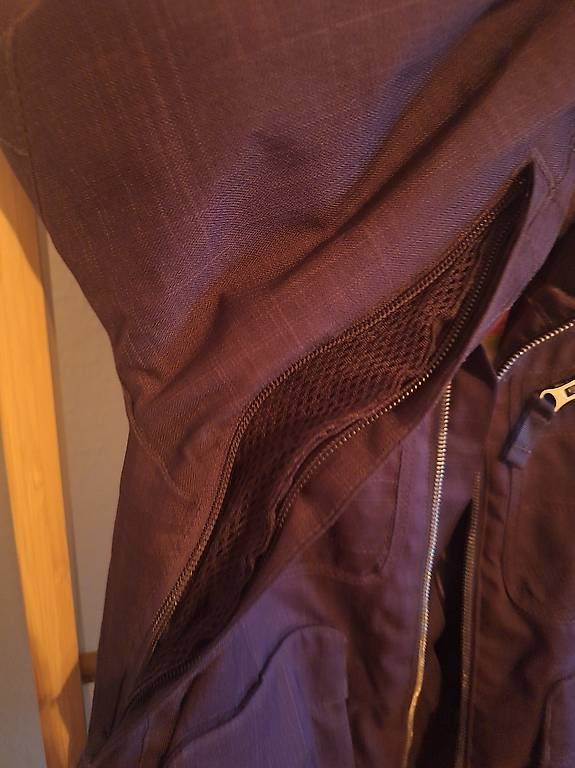 Giacche: burton Skijacke XS – Usato da Arlesheim venduto da gligli01 4