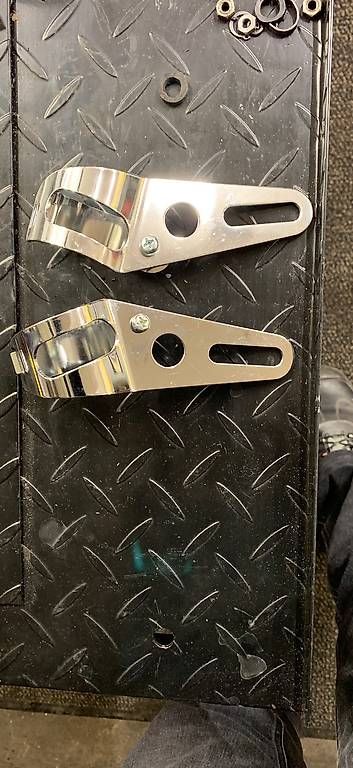 Tutti i ricambio per moto: Motorrad Lampenhalter universell – Usato da Volketswil venduto da mascalzone-latino 1