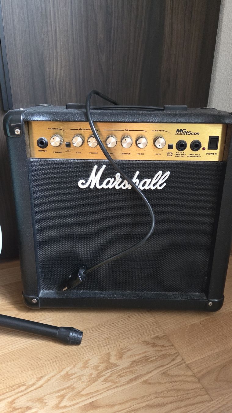Fender Strumenti musicali: Fender Classic '50s Stratocaster Surf Green + Marshall amp – Usato da Zürich venduto da fab_fn7p 5