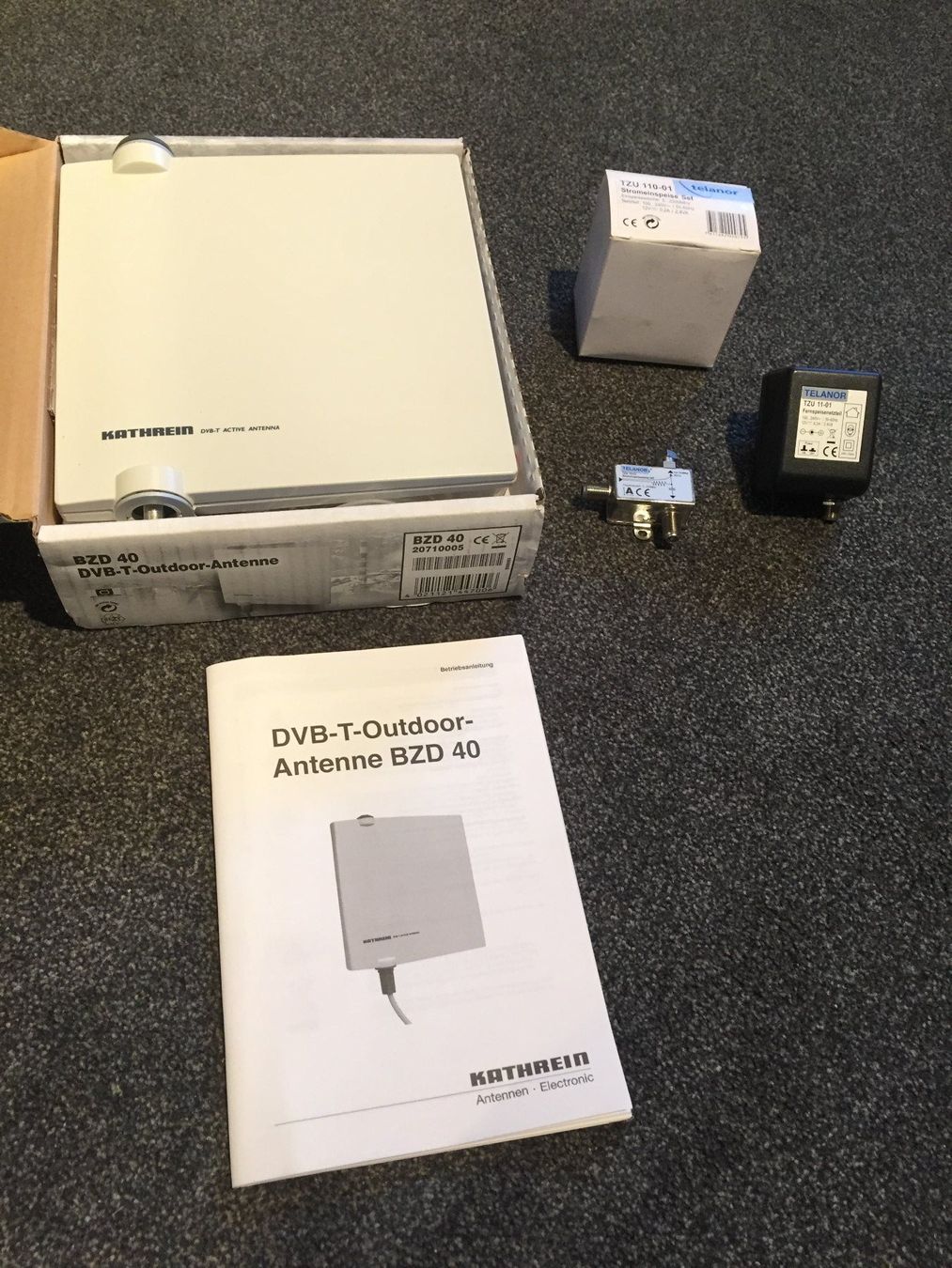 Radiocomunicazione: Kathrein BZD 40 DAB+  DVB-T Aussenantenne – Nuovo e nell'imballaggio originale da Würenlingen venduto da Schneiderhifi 1
