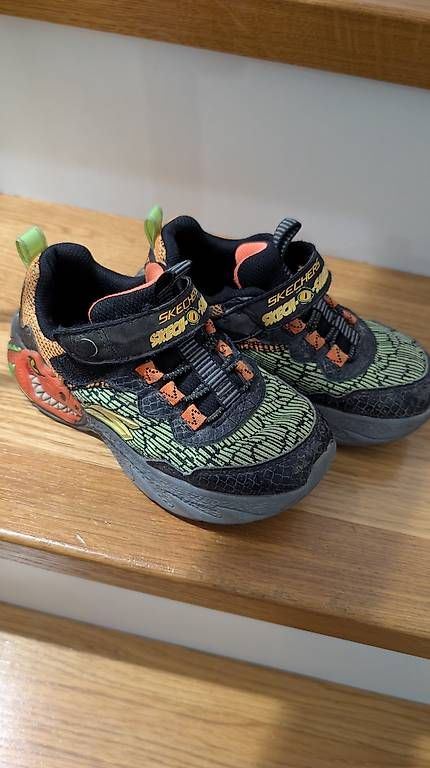 Schuhe für Jungen: Skechers S-light Gr. 27  – Gebraucht aus Gwatt (Thun) von Kata1978