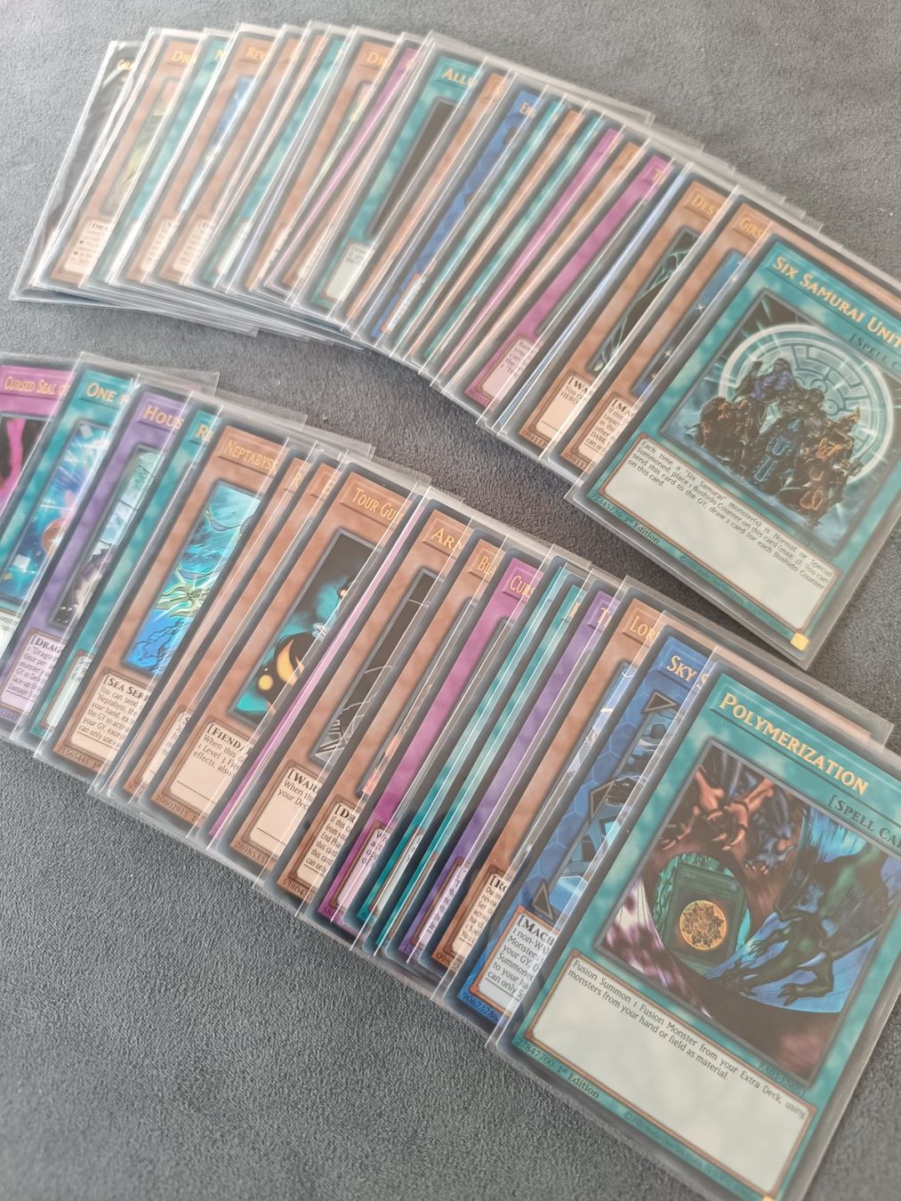 Yugioh Carte collezionabili: 52x Ultra Rare Bundle RA01 RA03 – Nuovo (secondo la descrizione) da Grenchen venduto da Ditzo