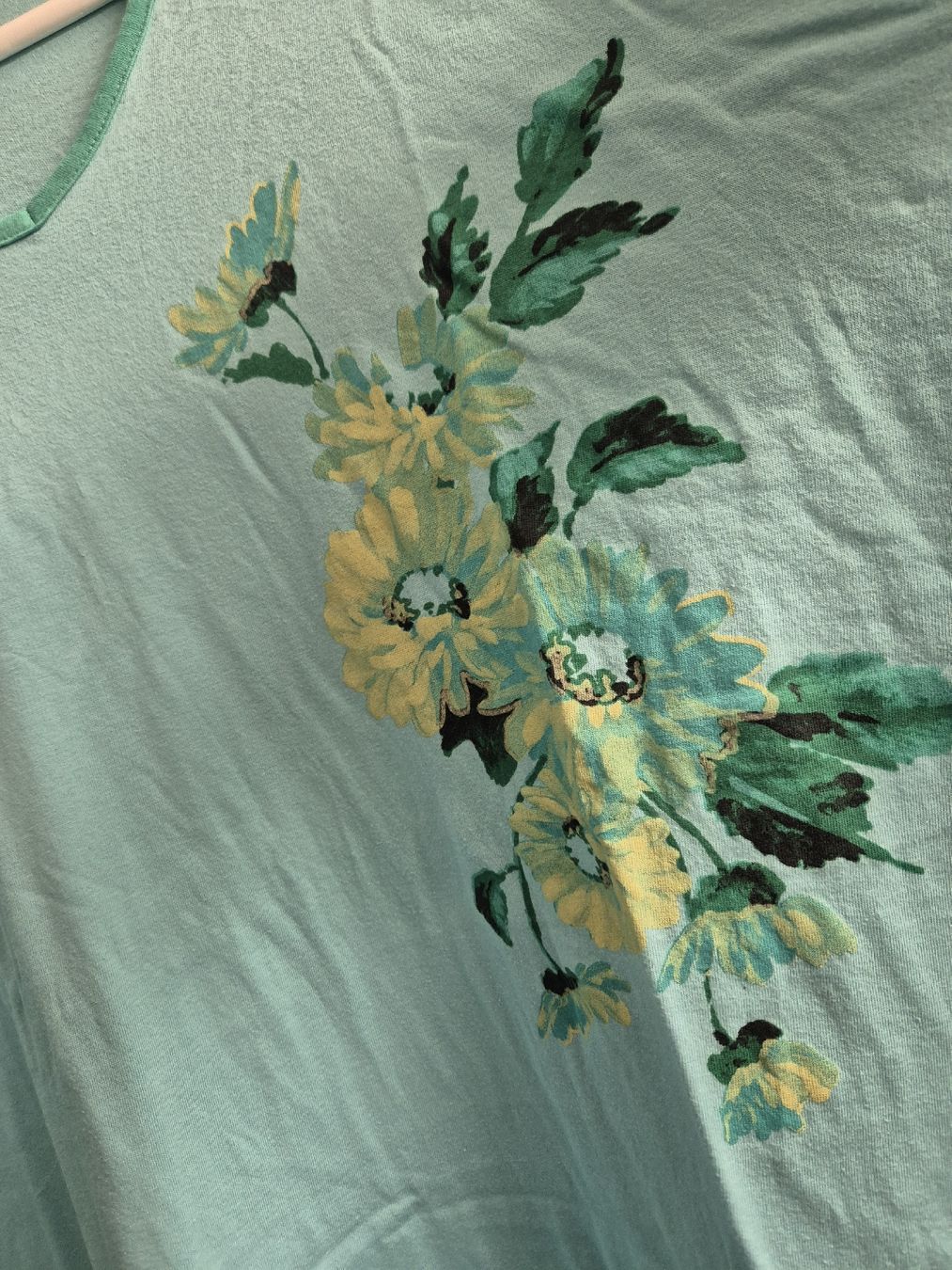 Negligees & Pigiami: Nachthemd Damen Blumen – Usato da Langenthal venduto da Polarisstern 2