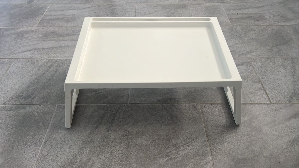 Ikea Servierplatten: Betttablett weiss klappbar – Gebraucht aus Zürich von Jakomo007