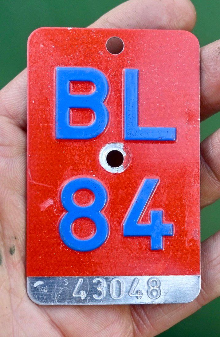 Insegne: Velonummer BL 84 von Basel – Usato da Pfaffhausen venduto da mono_rec 1