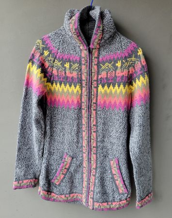 wunderschöner Alpaca Kapuzen Strickjacke Gr. S-M, Neu!!!