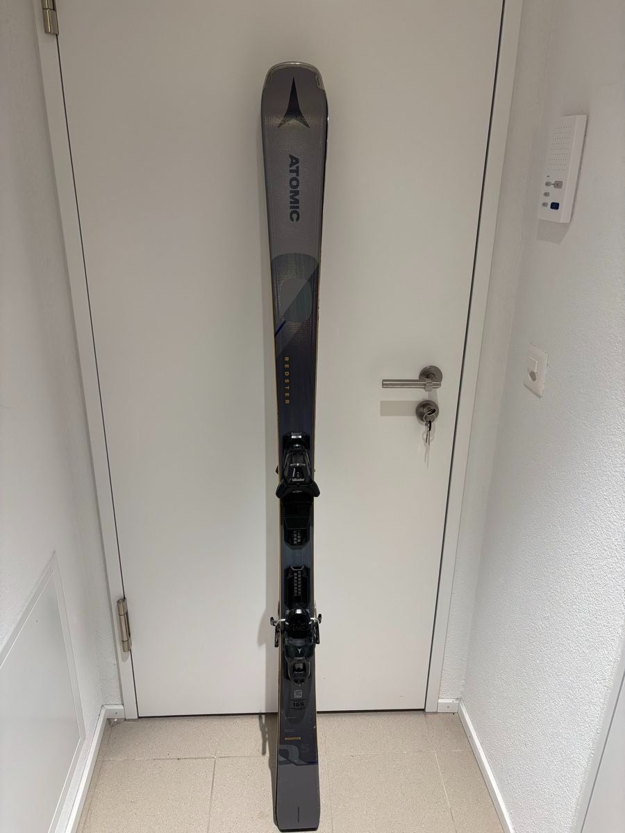 Atomic Skis: Atomic Redster Q5 169cm – D'occasion à Frick par Gloon3