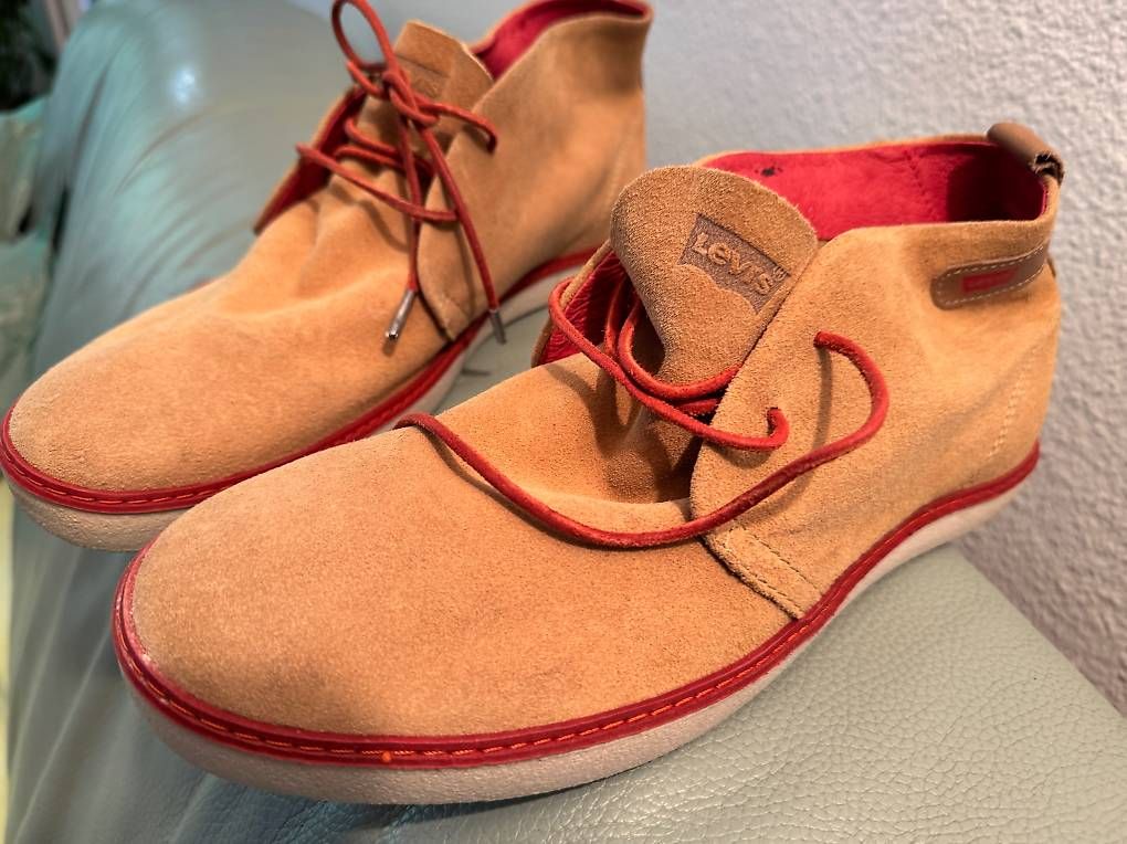 Damenschuhe: Schuhe lewis – Gebraucht aus Zürich von Cibin