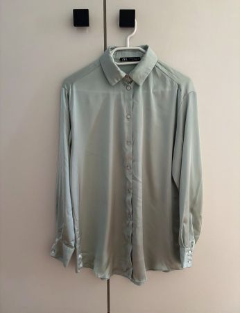 Elegante Bluse mint Farbe Grösse XS Zara