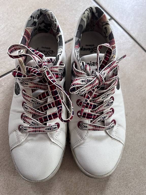 Damenschuhe: Basket Desigual Mickey taille 37 – Gebraucht aus Yverdon-les-Bains von car_xd5s 1