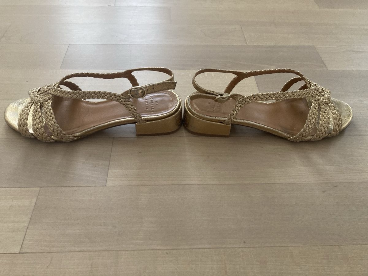 Sezane Chaussures femmes: Sezane Sandalen Gr.38 Gold  – D'occasion à Zuerich par Jim_Hatton 1