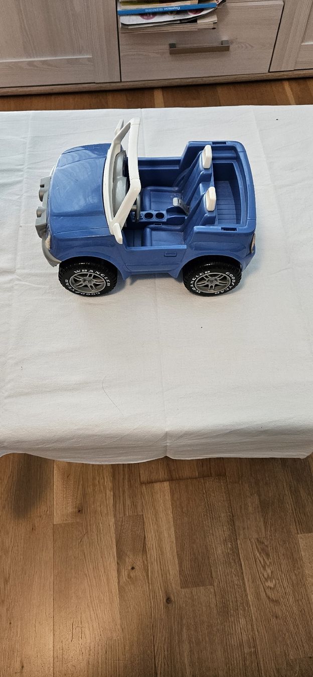 Giocattoli: Barbie Auto blau – Usato da Neuhausen am Rheinfall venduto da pin_9fgb 1
