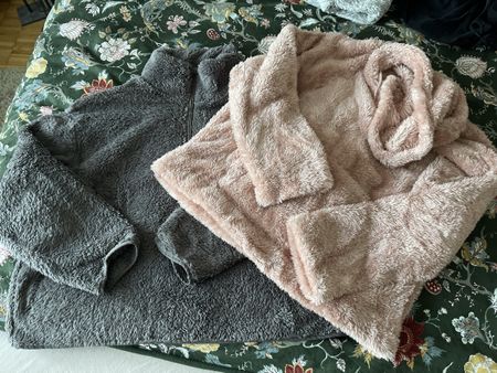 2 Kuschelpullover Rosa und Grau in Gr. M