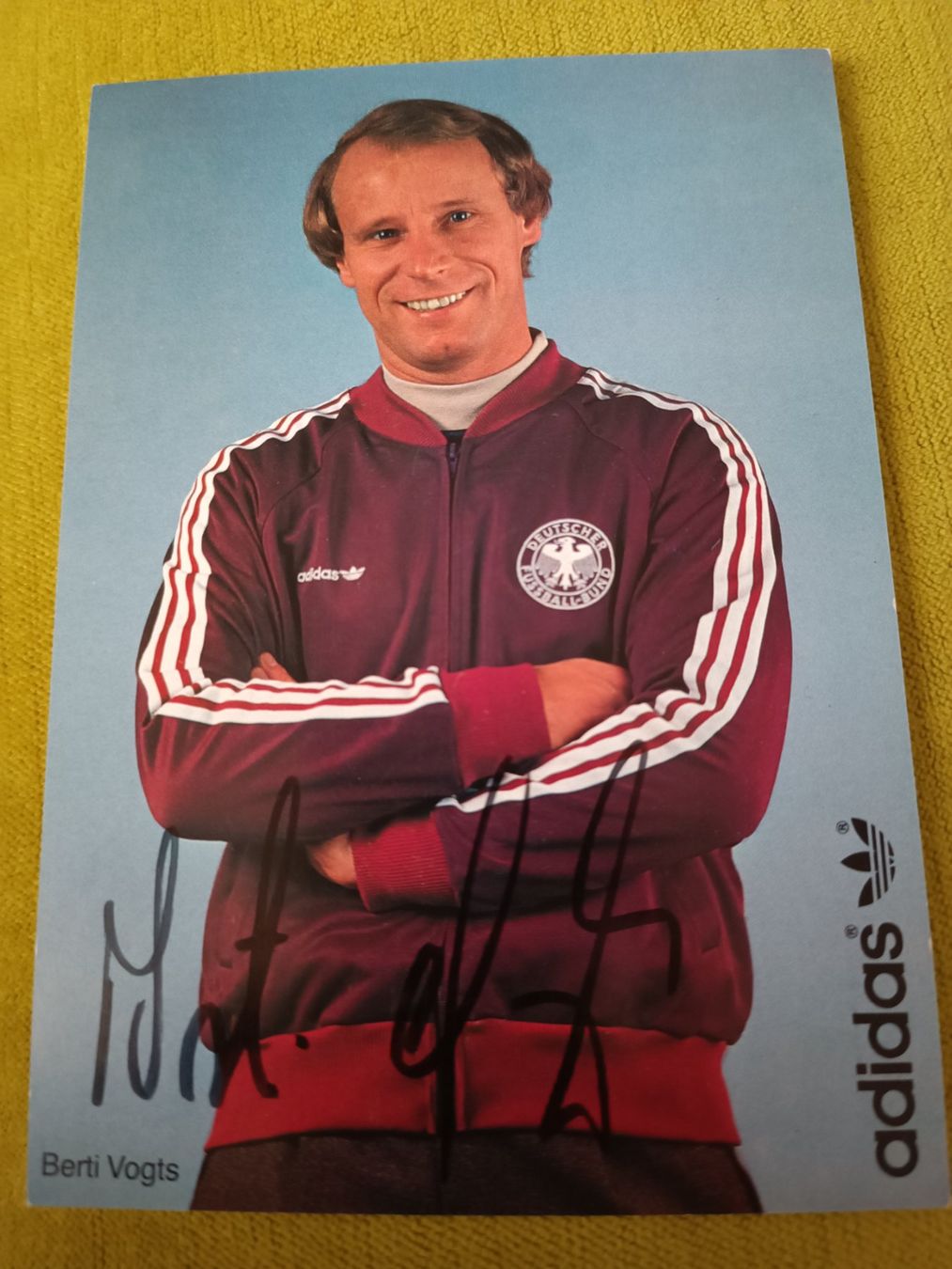 Autografi: Berti Vogts -  90er Jahre - handsignierte Autogrammkarte – Usato da Menziken venduto da Artographs