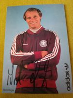 Berti Vogts -  90er Jahre - handsignierte Autogrammkarte