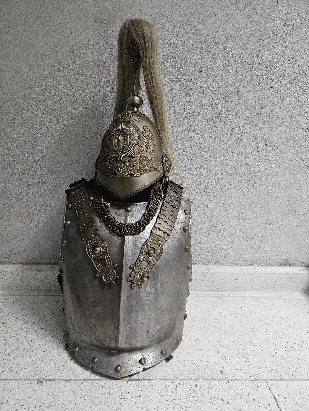 Uniformi: Militär uniform royal antik – Difettoso da Schwellbrunn venduto da Jaguarpanter