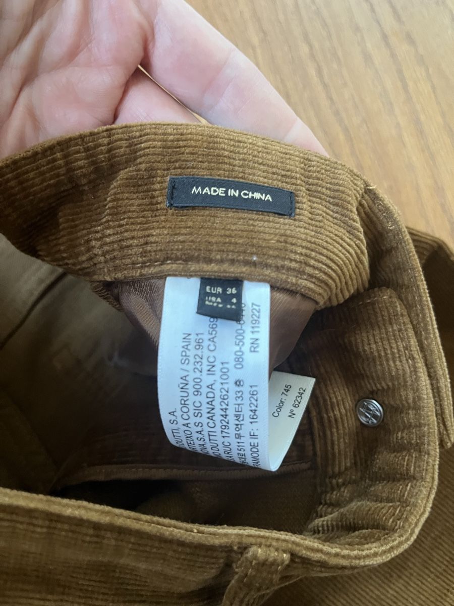 Massimo Dutti Pantaloni: Massimo Dutti Cordhose Gr.36, NEU!!! – Nuovo e nell'imballaggio originale da Wädenswil venduto da Iana32 1