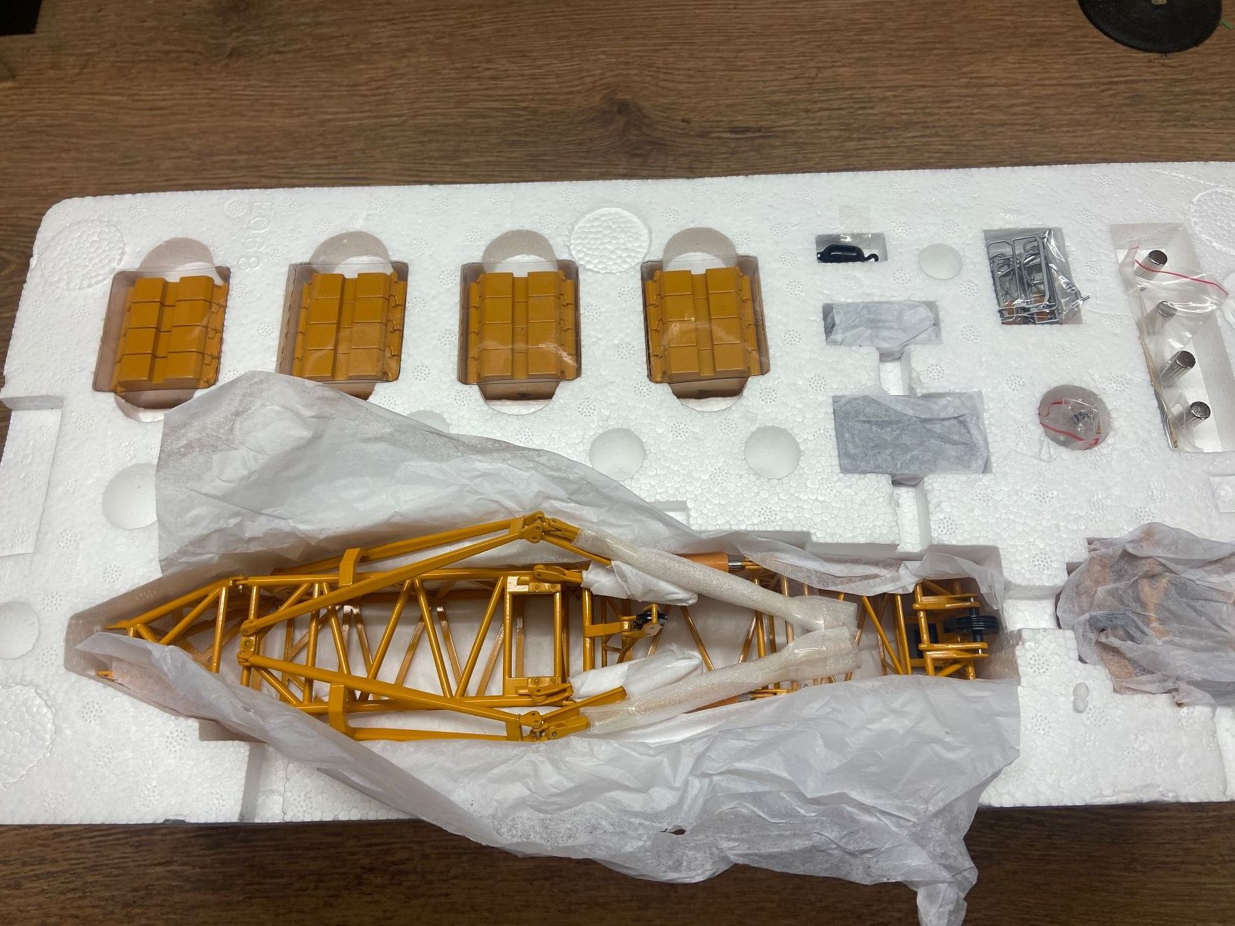 Liebherr Kit di modellismo & Modellini statici: Liebherr LTM 11200 Kranmodell – Usato da Embrach venduto da Toeffan 2