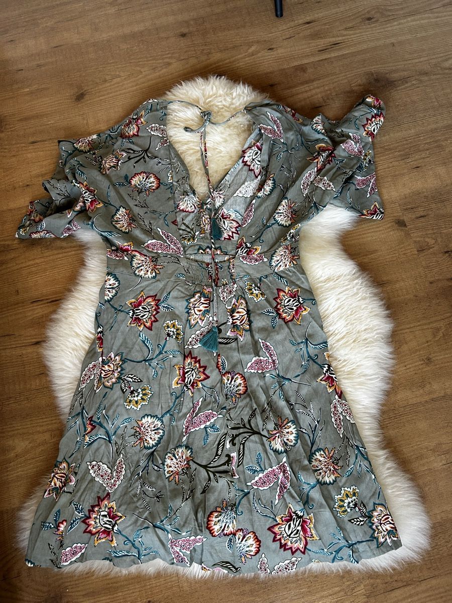 Vestiti: Robe avec motif fleurs – Usato da Grimisuat venduto da zay_m288 1