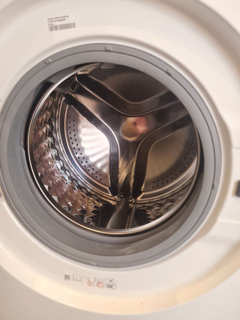 Samsung Lavatrici: Samsung QuickDrive Addwash 9kg – Usato da Zürich venduto da simbio 4