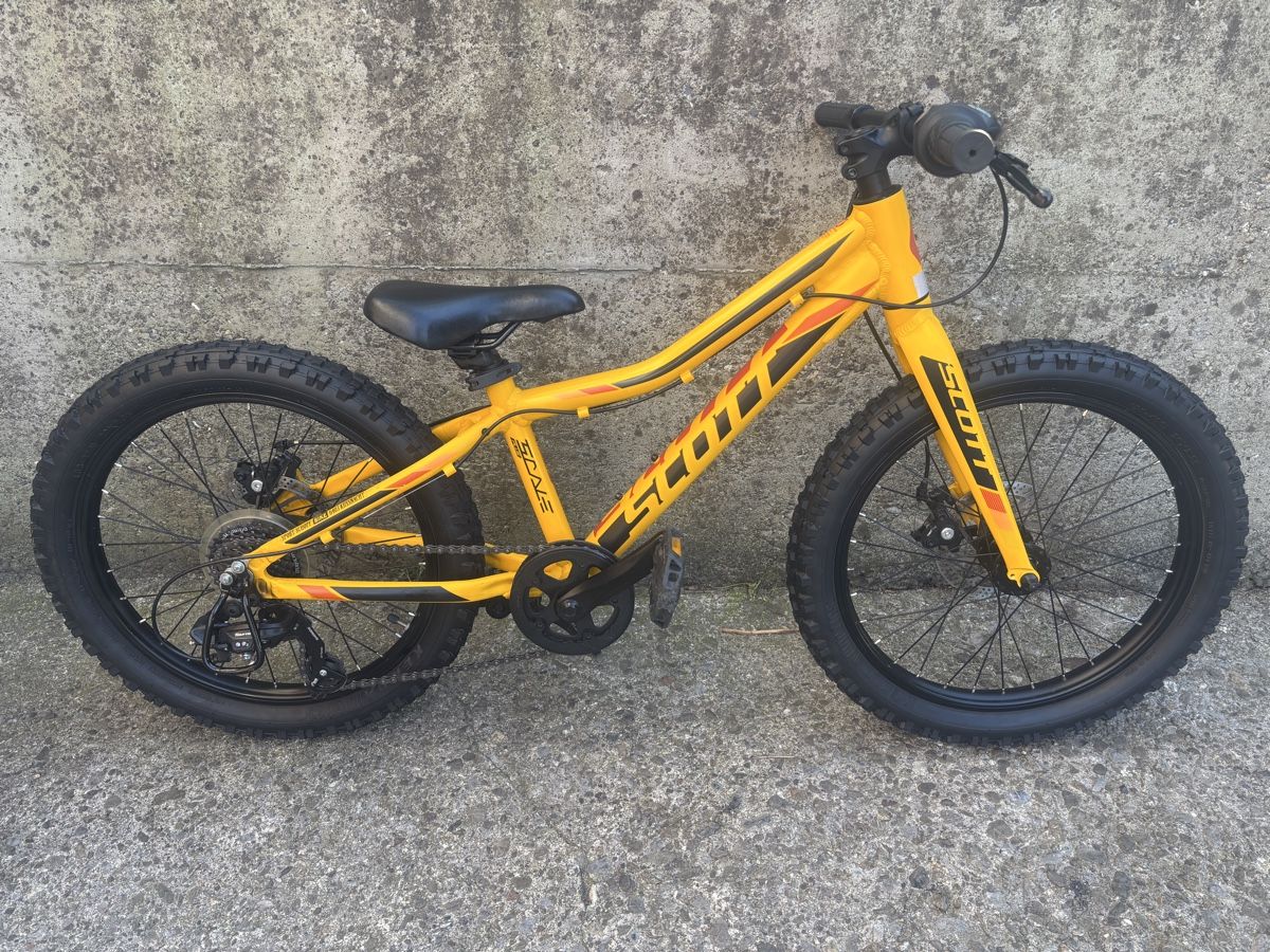 Scott Biciclette: SCOTT Scale JR 20 Plus Neuwertig ab Service – Nuovo (secondo la descrizione) da Küssnacht am Rigi venduto da sie_5yqs 1