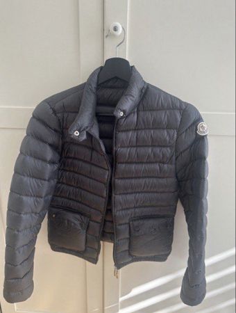 Moncler Jacke XS -0
