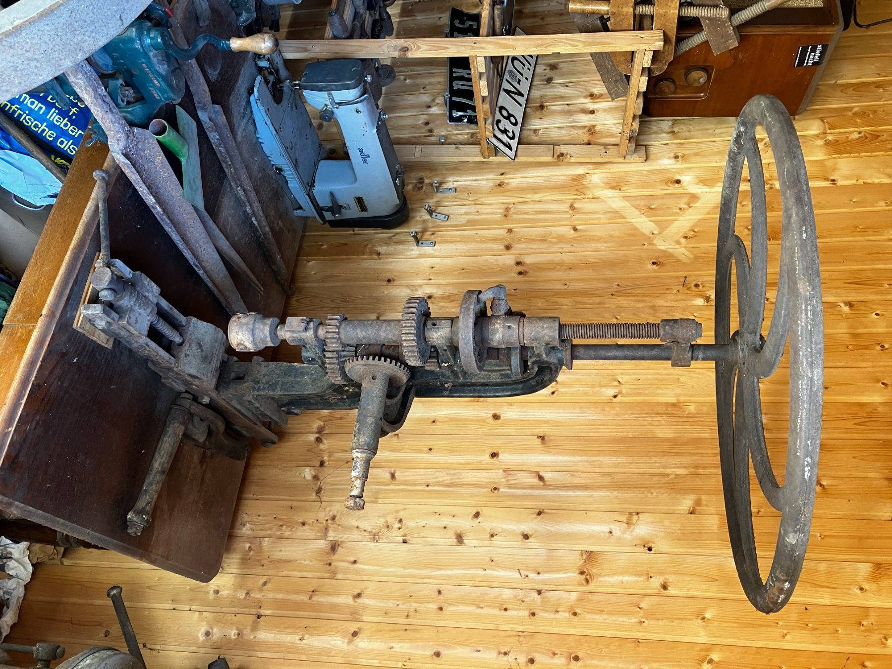 Tutti gli attrezzi: Antiker Tischbohrer, ohne Strom! – Usato da Zürich venduto da SAMOHT8037 1