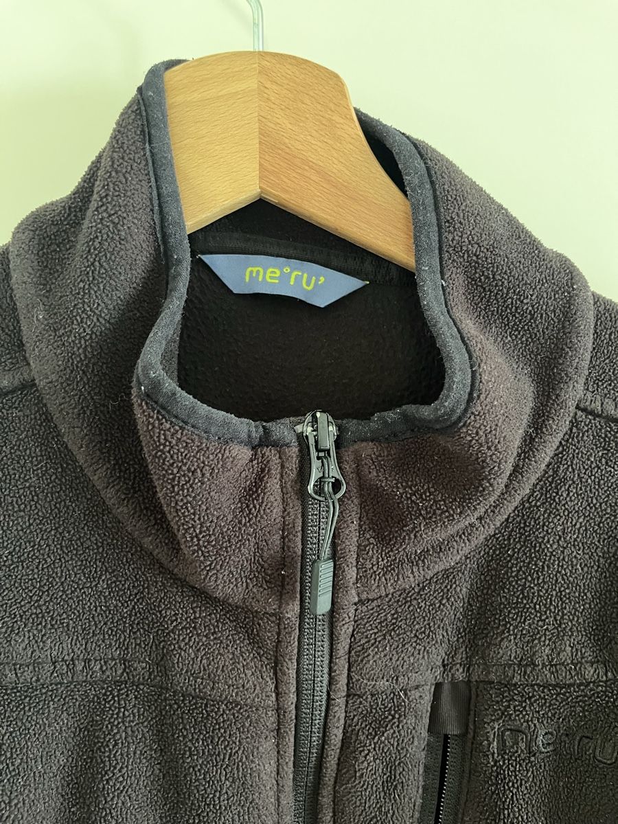 Maglioni & Felpe: Fleece Jacket me'ru black – Usato da Zürich venduto da lux_t6lx 1