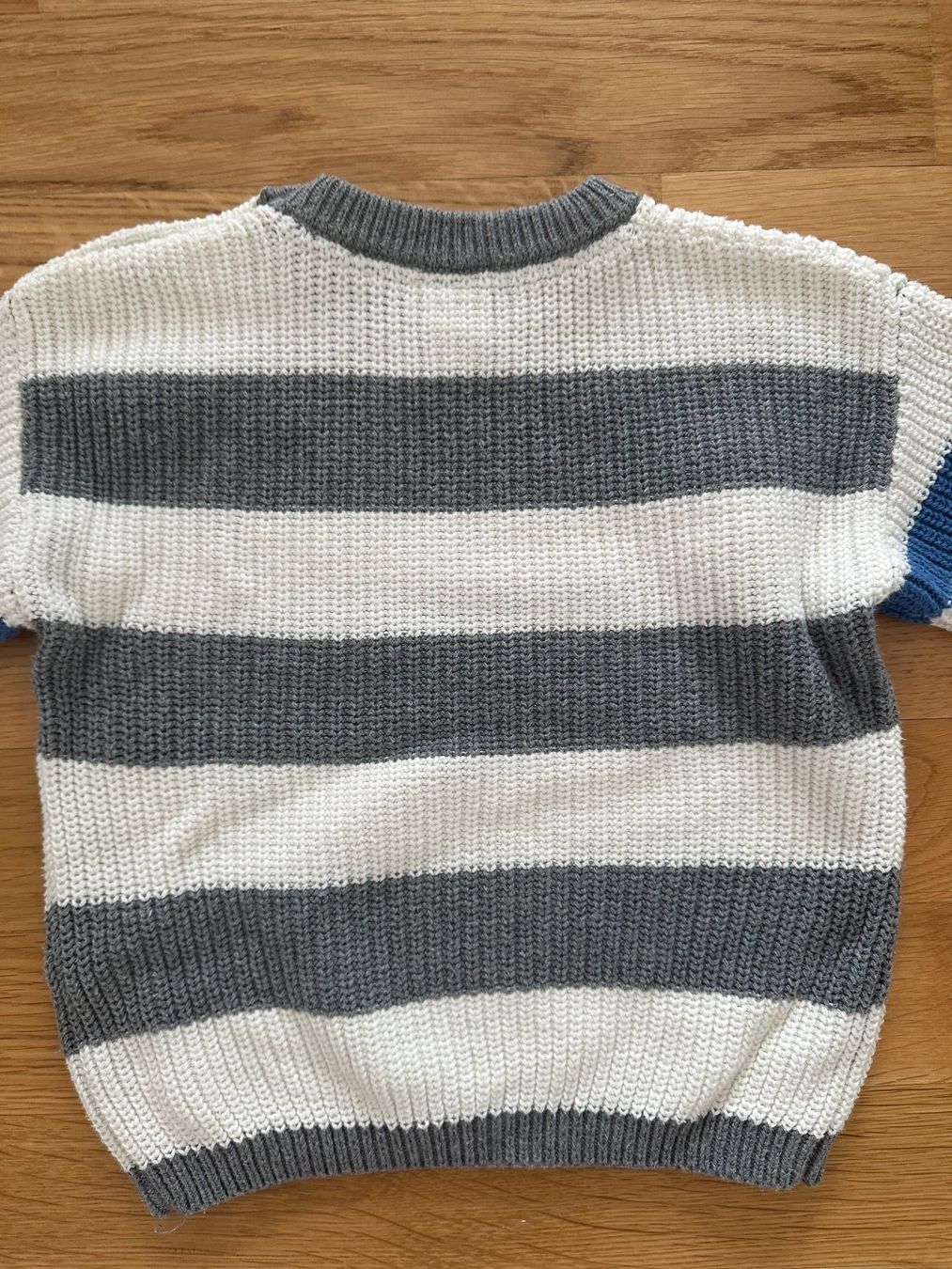 Maglioni & Felpe: Süsser Kinderpullover, gestreift, Grösse 86 – Usato da Unterägeri venduto da StefanGekko 5