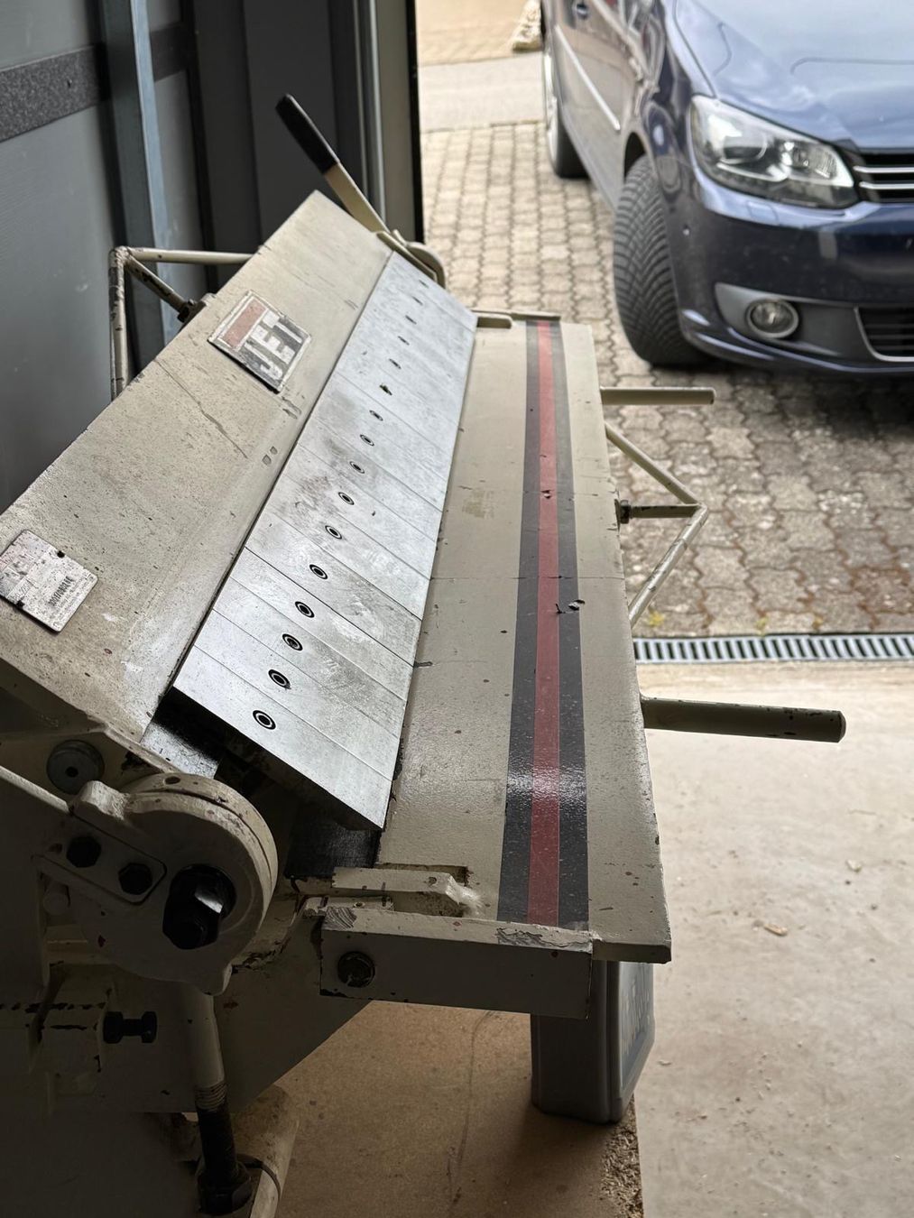 Tutte le macchine: Abkantbank Jet BP-2250N – Usato da Beringen venduto da Maka1990 4