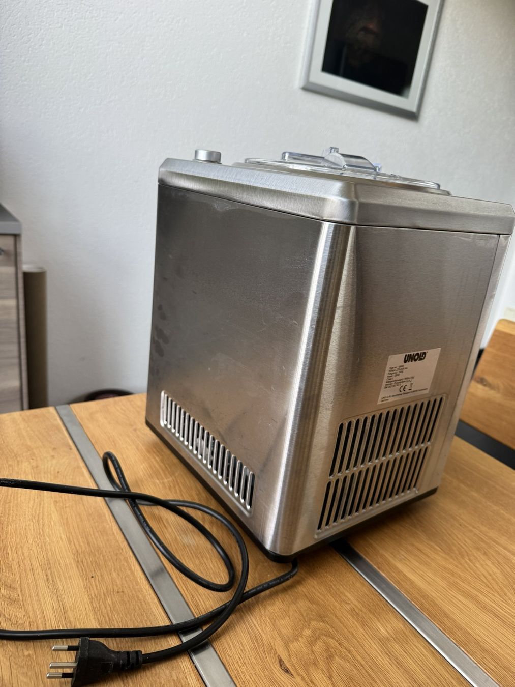 Küchengeräte: Eismaschine Profi Plus 2.5 L – Gebraucht aus Arisdorf von Allej 3