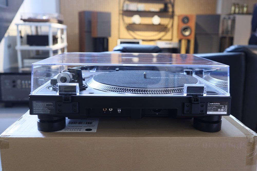 Audio Technica Giradischi: Audio-Technica AT-LP140-XP NEU – Nuovo (secondo la descrizione) da Luzern venduto da Hifipro 2