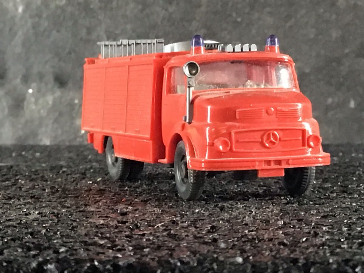 Modellini di ferrovie: MODELL LKW H0 – Usato da Männedorf venduto da Spezial-Modelle 1