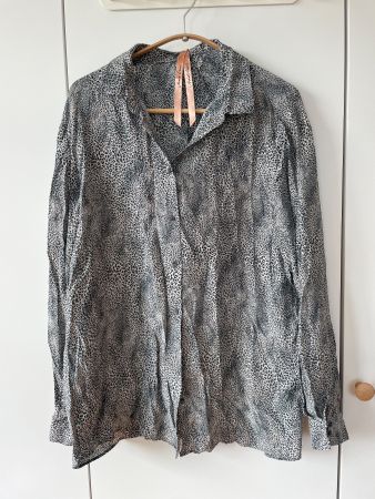 Marc Cain Bluse, Grösse N5 (42), Leoprint - 100% Seide