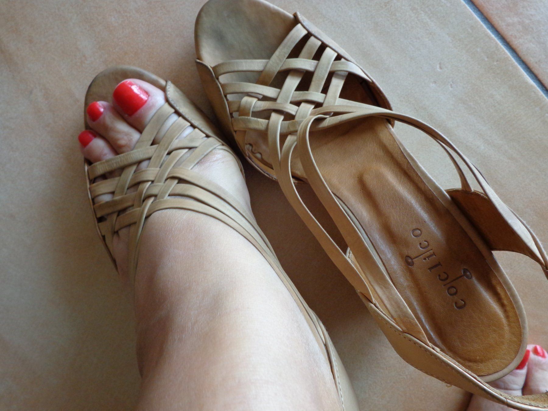 Damenschuhe: Sandales compensés en cuir beige 40 – Gebraucht aus St-Blaise von endora63 3