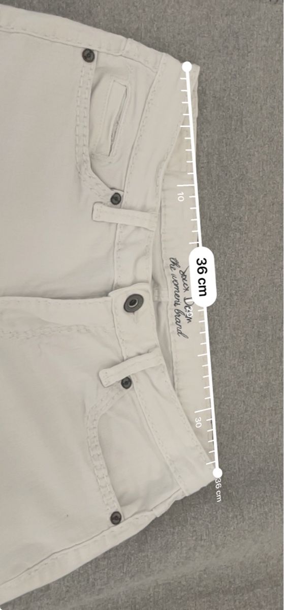 Soccx Jeans: Soccx - weisse  Capri Jeans  Gr. 29 – Gebraucht aus Wangen b. Olten von VeraHa 1