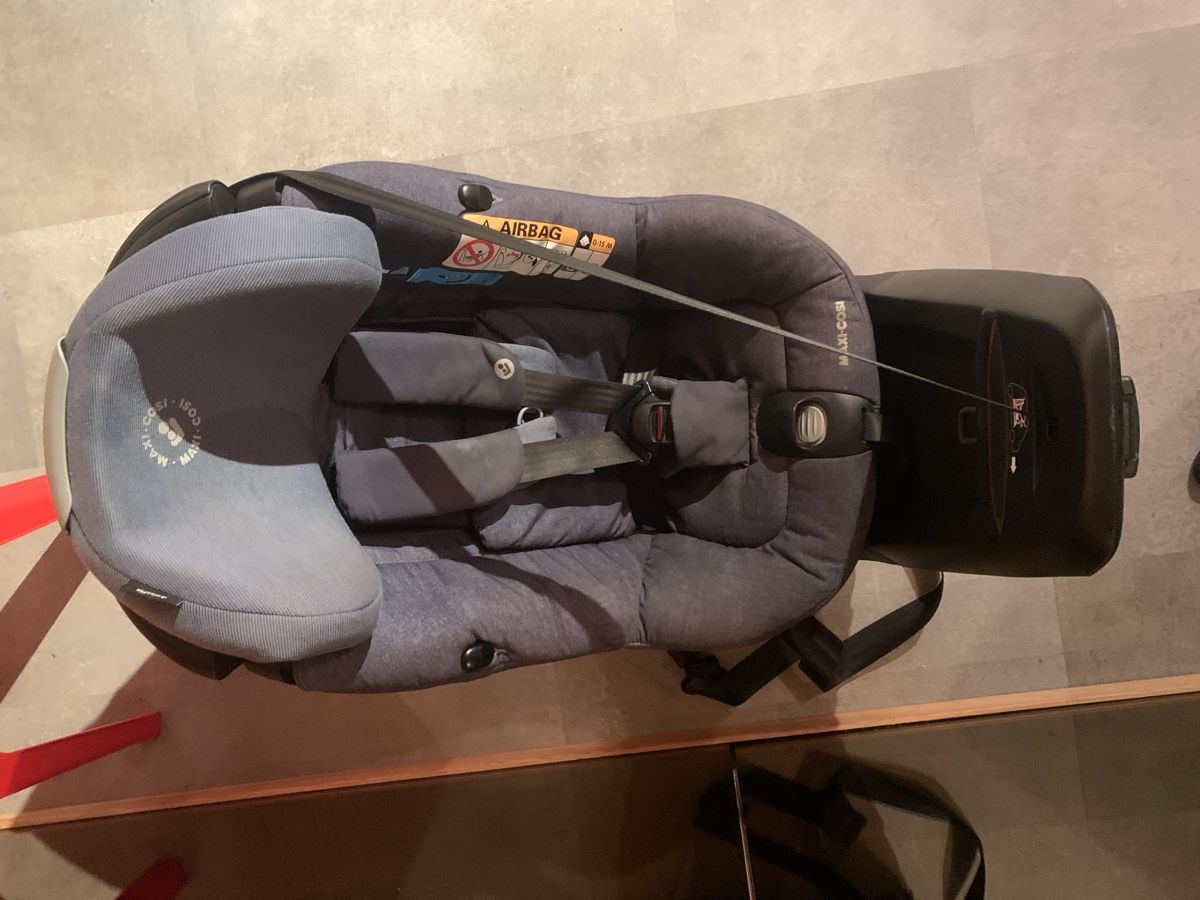 Maxi-Cosi Seggiolini per auto: Siège auto pivotant Maxi-Cosi AxissFix, Isofix – Usato da Les Bioux venduto da adr_g8tt 7