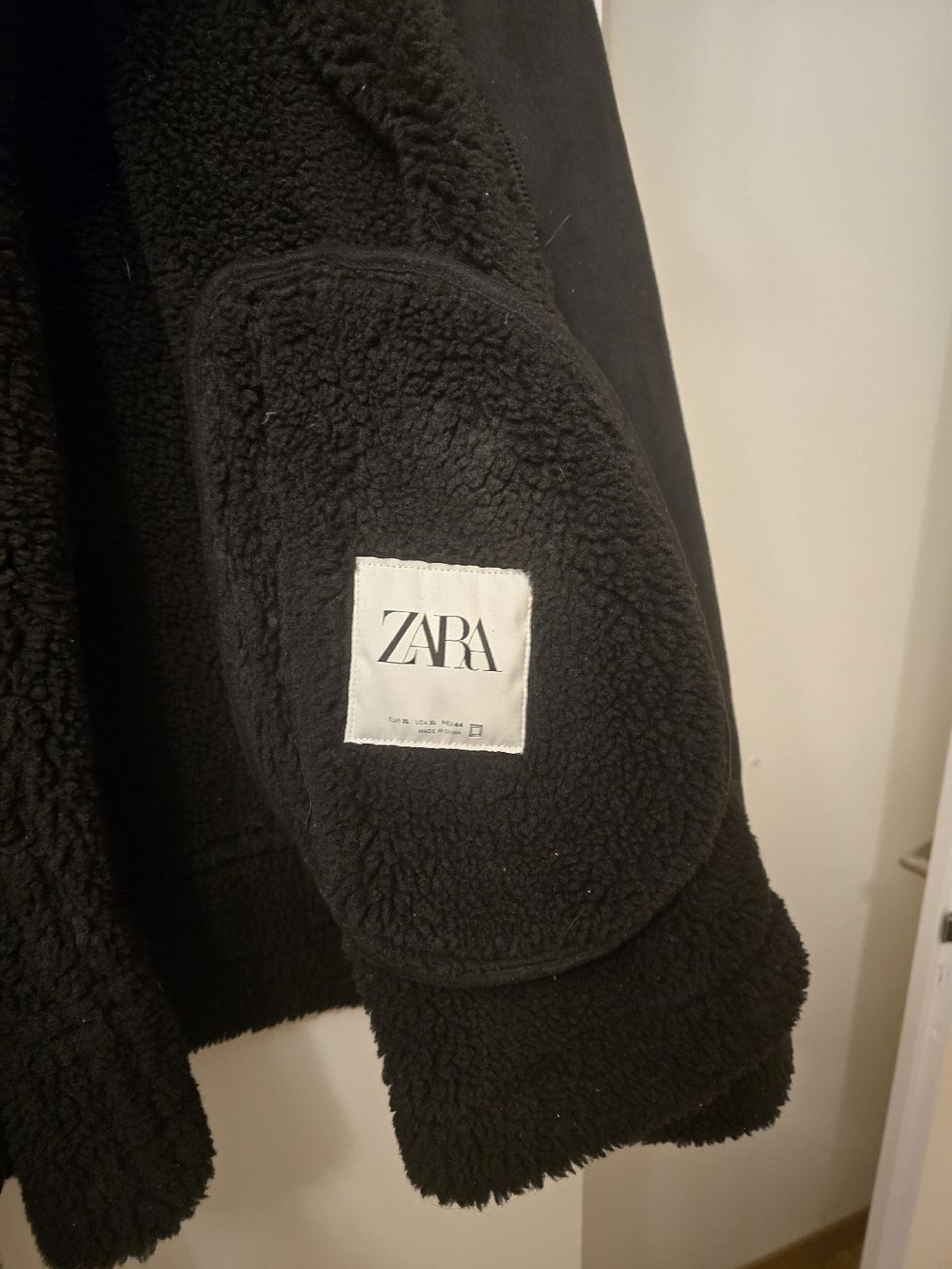 Zara Vestes: Zara Jacke mit Lammfell – Neuf (Voir description) à Emmenbrücke par cla_6nnp 1