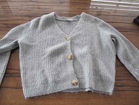 Trendige Strickjacke  - Perfekt für den Übergang!