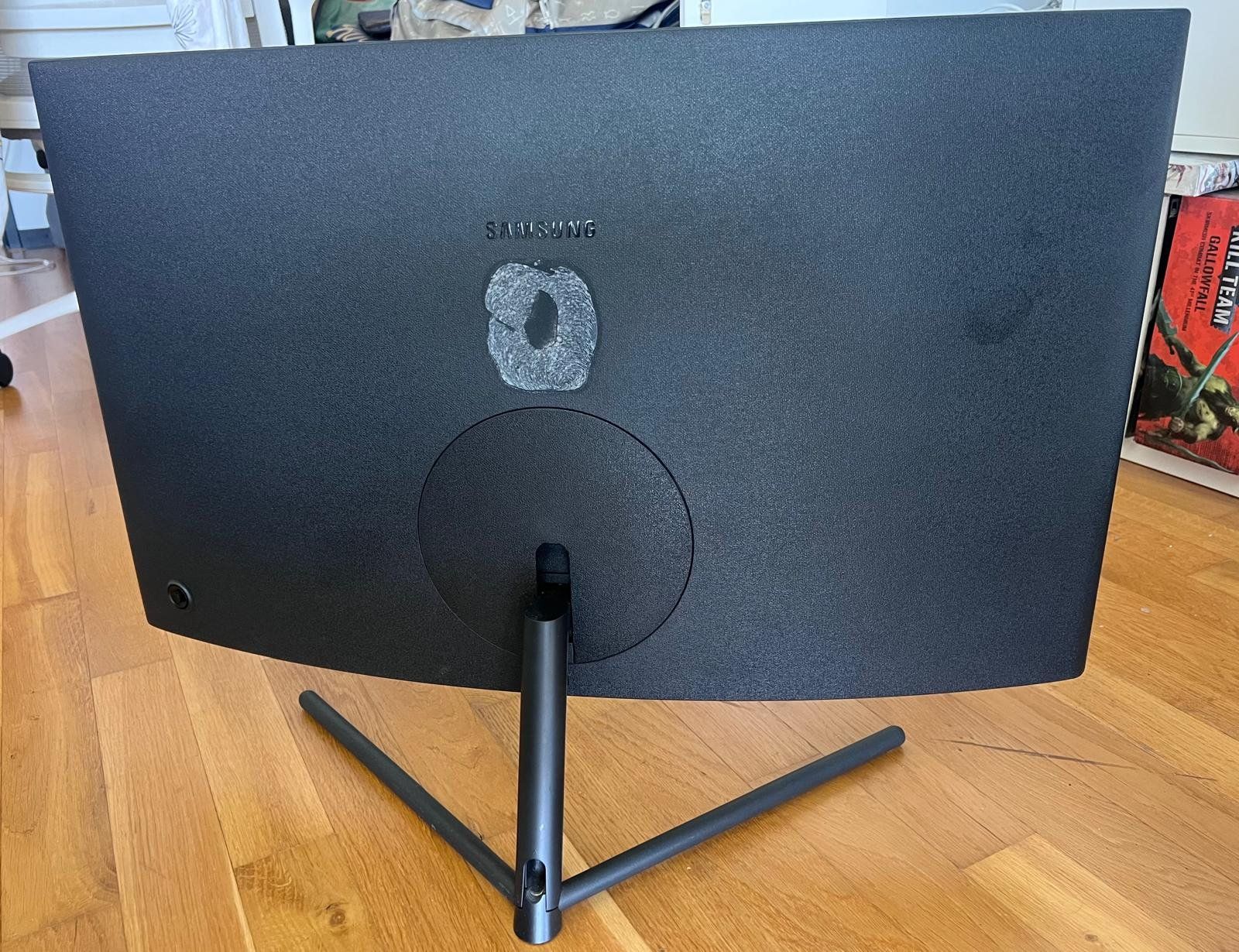 Samsung Monitore: Samsung LU32R590CWRXEN – Gebraucht aus Zürich von vir_fried 1