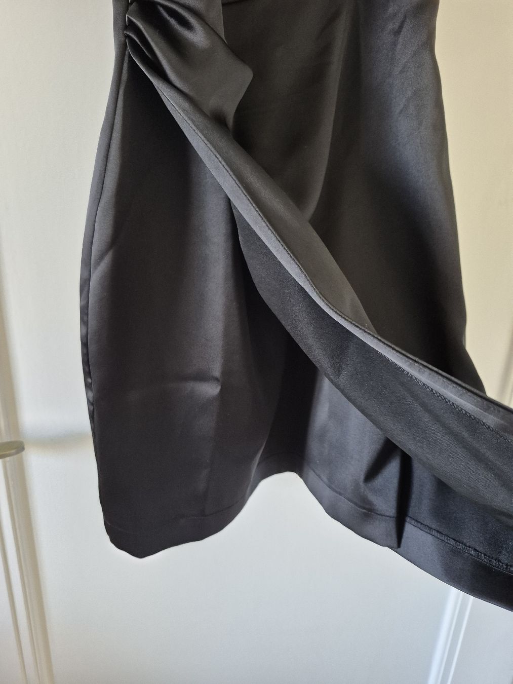 Vestiti: Robe noire satinée XS – Usato da Lausanne venduto da claire1401 5