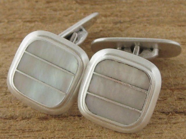 Gemelli: Vintage Manschettenknöpfe Silber 835 Perlmutt – Usato da Ermatingen venduto da Decovin