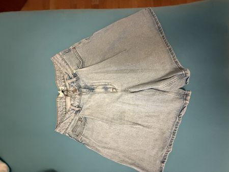 Coole Jeansshorts für den Sommer! Grösse 36/S, Top Zustand