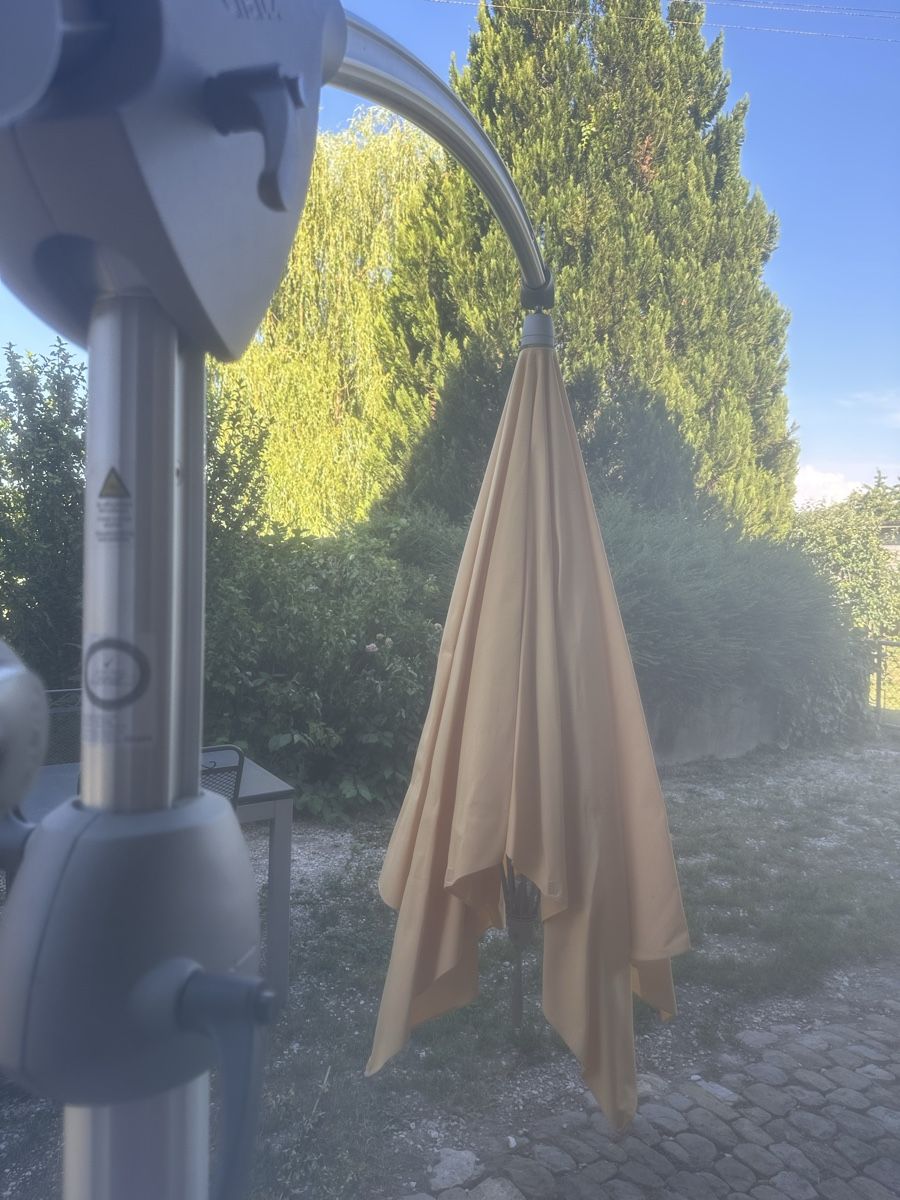 Glatz Ombrelloni: Sonnenschirm von Glatz mit Sockel – Usato da Kerzers venduto da jaeggif 7
