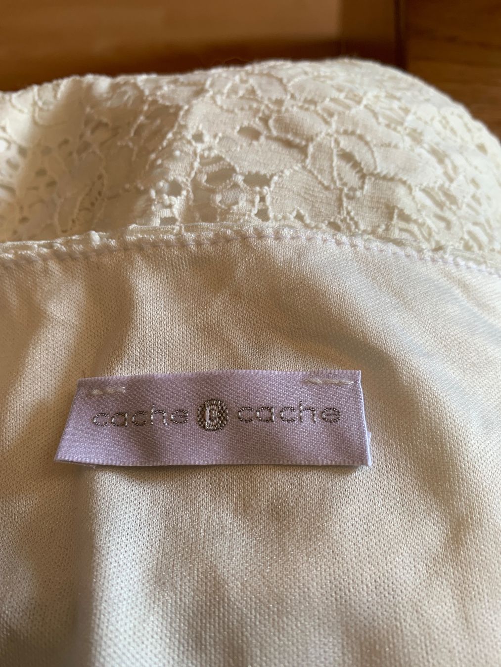 Kleider: Jolie robe blanche Cache Cache taille 38-40 – Gebraucht aus MEYRIN von Gwendo10 2