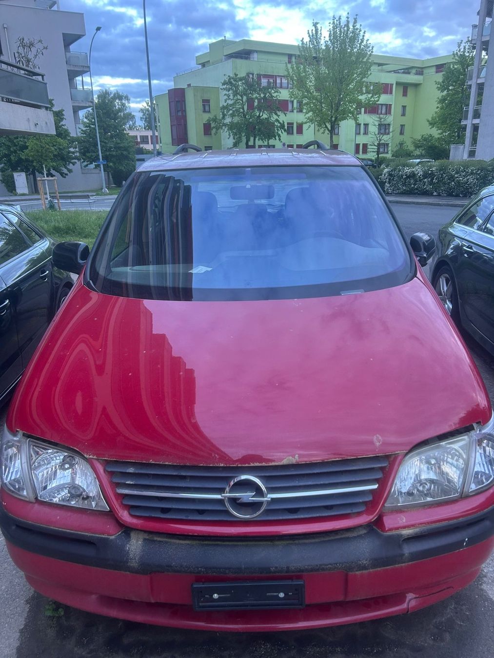 Opel Automobili: Opel Sintra 2.2 16V – Usato da Yverdon-les-Bains venduto da bra_8m6r